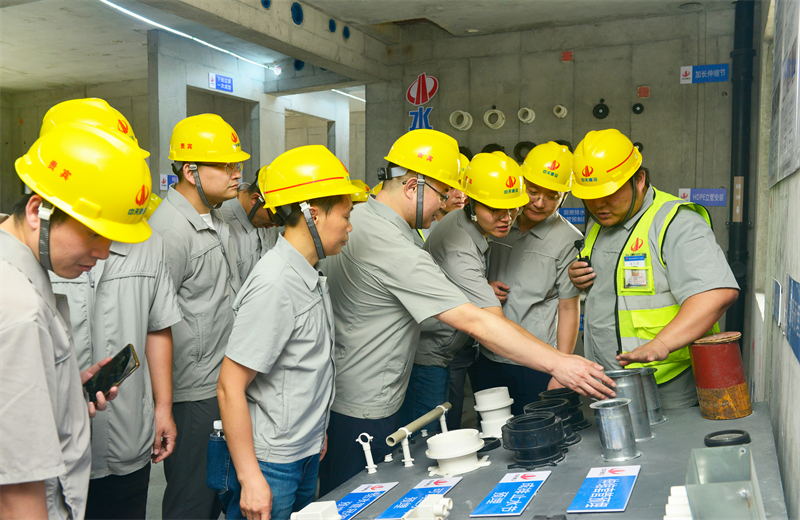 为进一步推进优质客户高效履约，提升交付品质、达成客户满意，2025年6月25日，太阳成集团tyc151cc建设集团在上海组织召开2025年越秀地产、华润置业客户履约推进会。